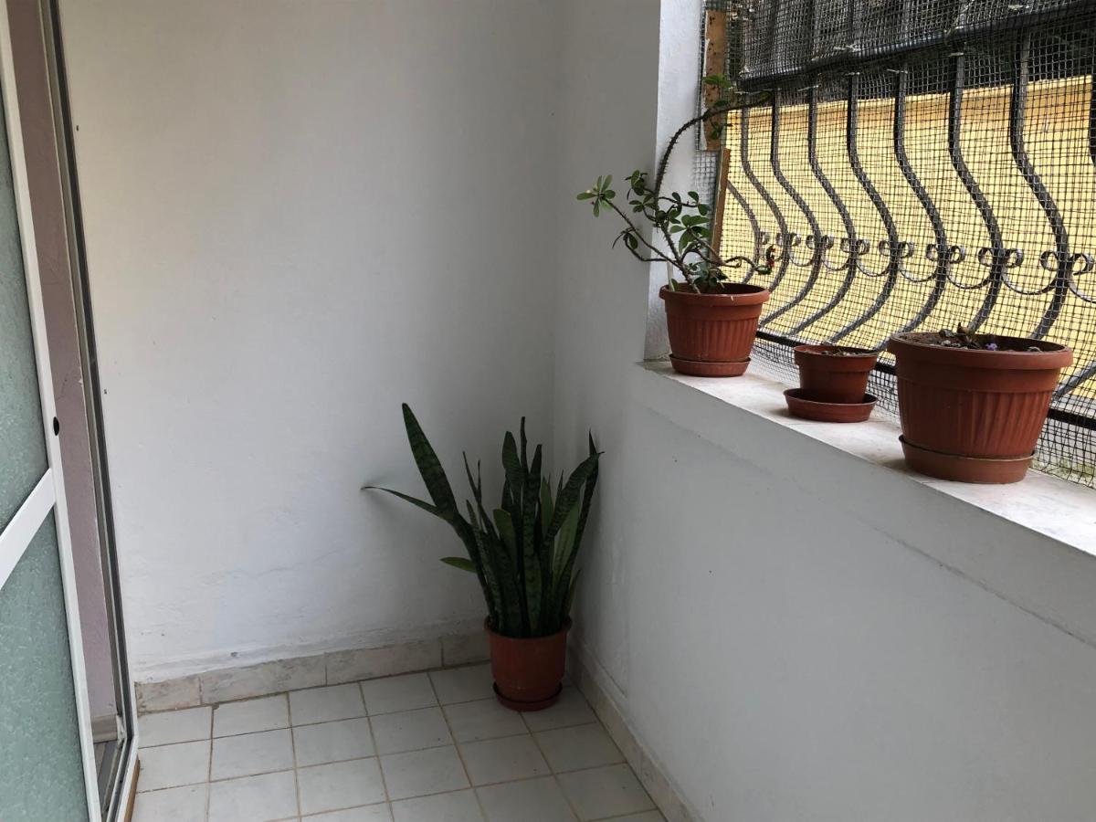 Itan'S Apartment-Lovely Guest Apartment In Center Tirana Buitenkant foto